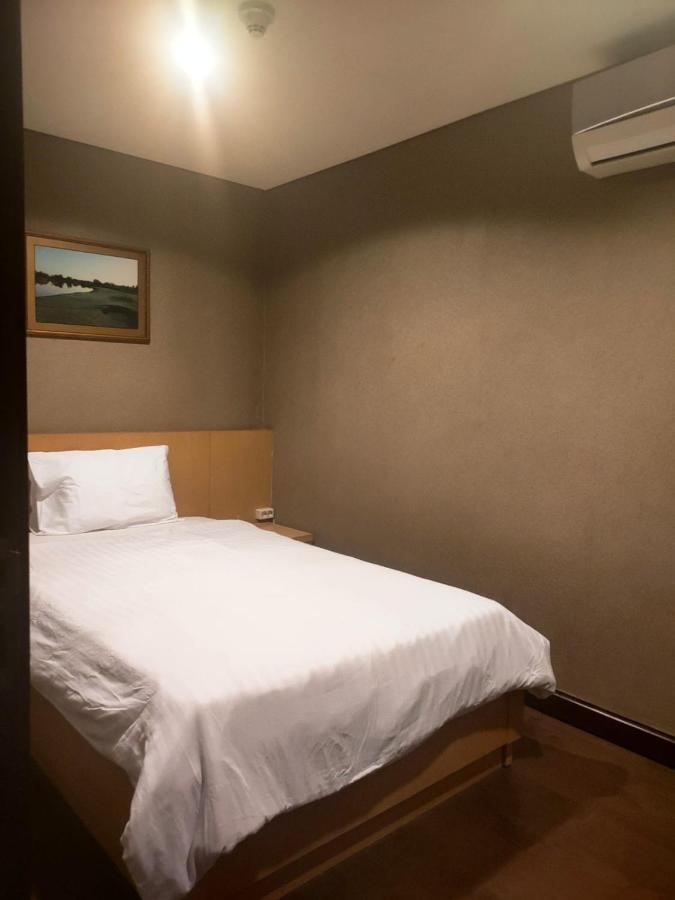Two Bedroom Apartment At El Royale Hotel バンドゥン エクステリア 写真